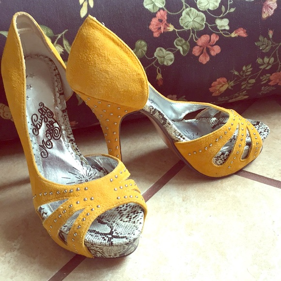 naughty monkey Shoes - New fiesta 🎉 shoes